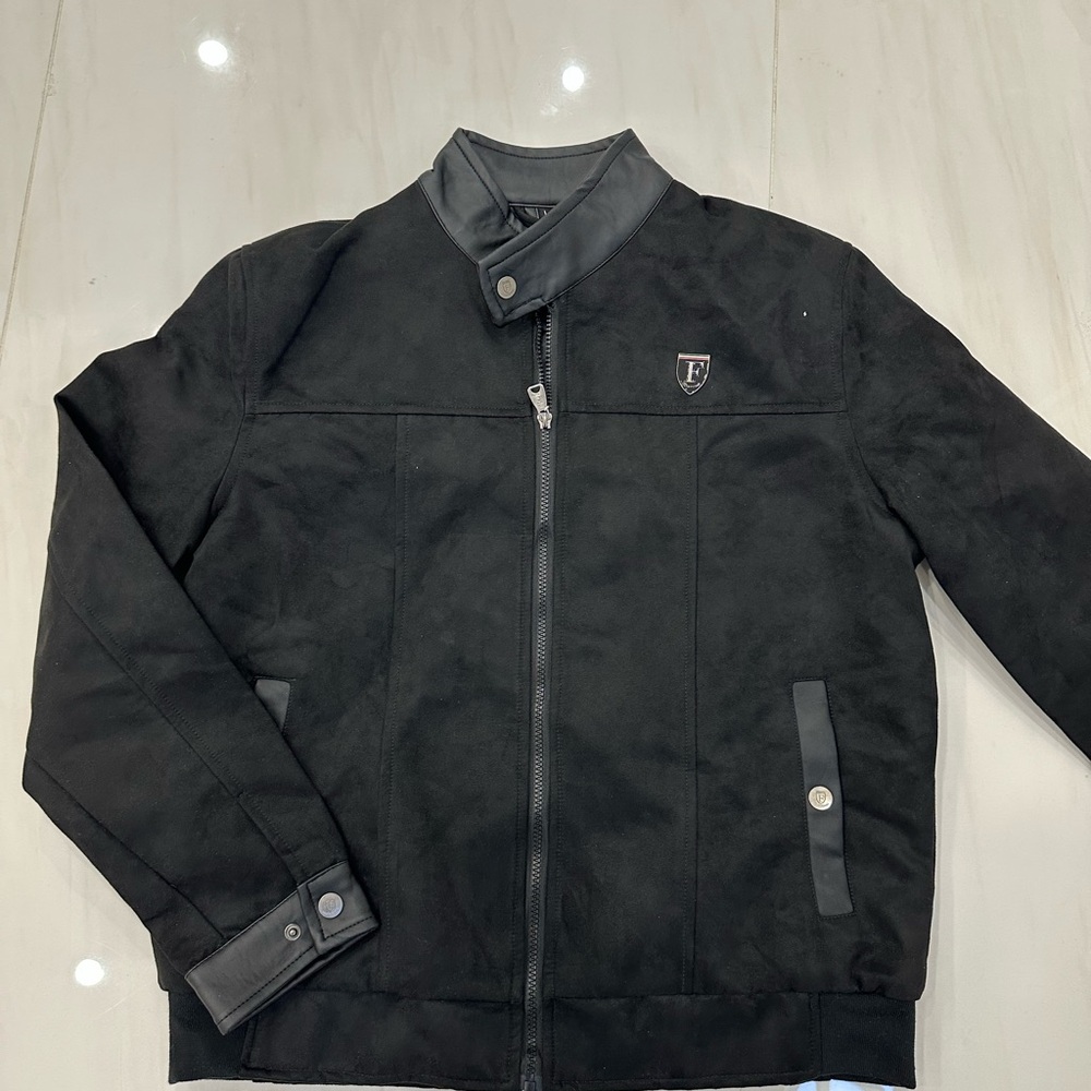 Black Bomber Jacket with Lightweight Design and Structured Collar